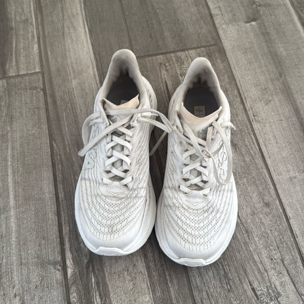 HOKA Mach 5 all white